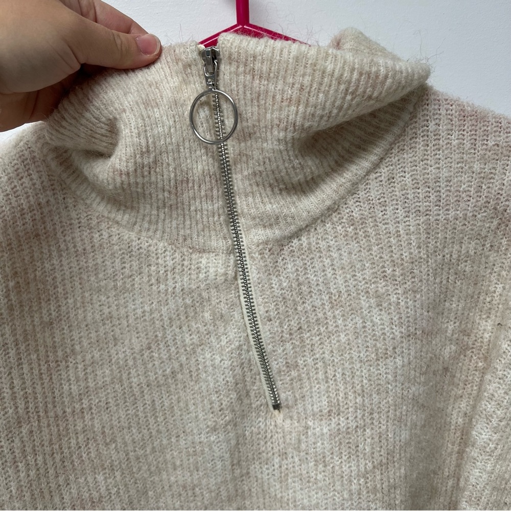 H&M Oversize Knit - Picture 2 of 6